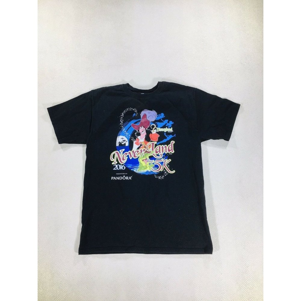 Disneyland Resort Neverland 5K 2016 two sided print shirt medium Captain Hook